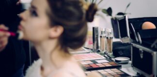 Makijaż mineralny – Jak działają kosmetyki mineralne?
