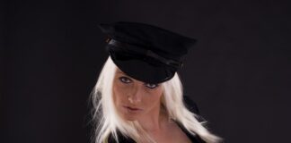 Jak wyprać czapkę z filcu? Jak wyprać czapkę z filcu?