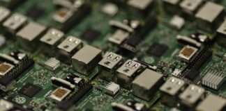 Po co jest kondensator rozruchowy w silniku? Po co jest kondensator rozruchowy w silniku?