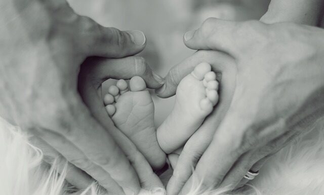 Ile powinno jeść niemowlę — tabela? Ile powinno jeść niemowlę -- tabela?