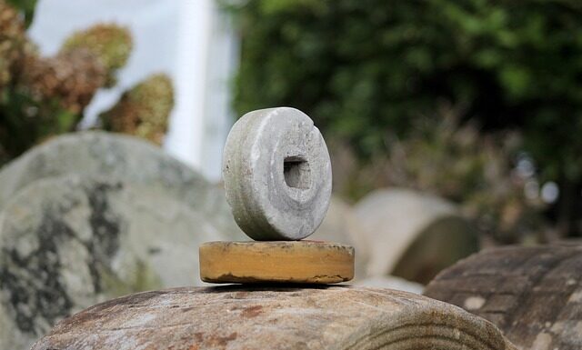 Jaki kamień szlifierski do ostrzenia noży? Jaki kamień szlifierski do ostrzenia noży?