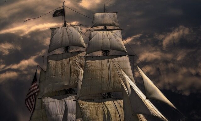 Co można podać w naczyniu z podgrzewaczem?