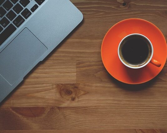 Czym nakryć stół w kuchni?